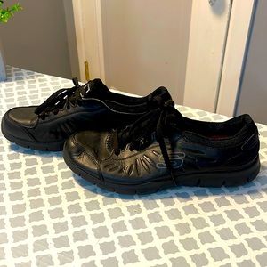 Sketchers work shoes